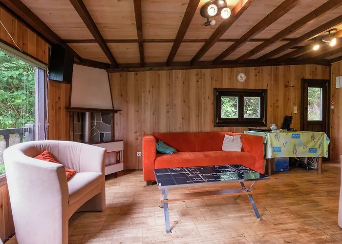 Dağ evi Sympathic Not Far From En Ardennes *