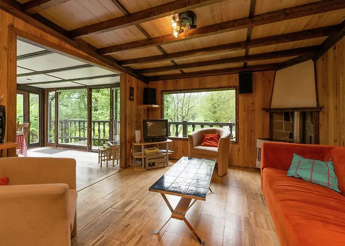 Chalet Sympathic Not Far From En Ardennes La Roche-en-Ardenne